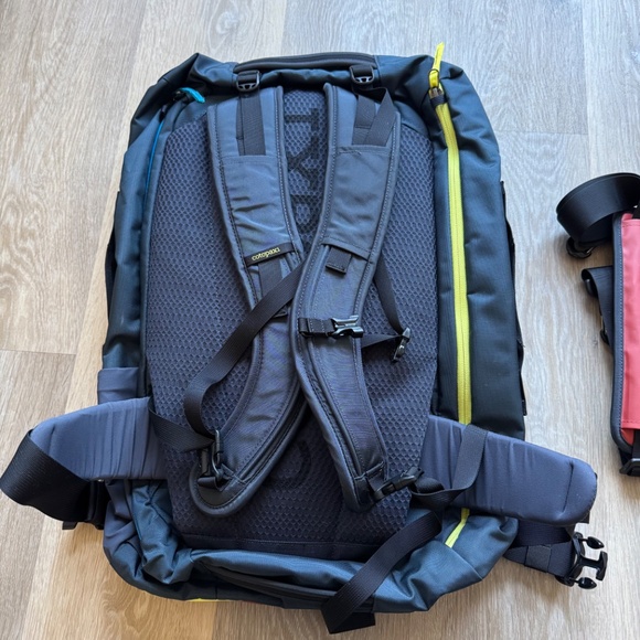 Allpa 42L Travel Duffel - Picture 4 of 7